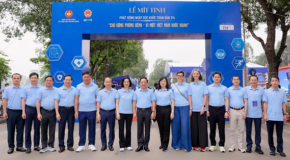 Ban lãnh đạo từ Bộ Y Tế tham dự