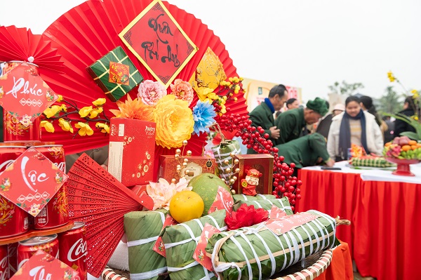 Cuộc thi gói bánh chưng tái hiện những phong tục Tết quen thuộc của xứ Nghệ