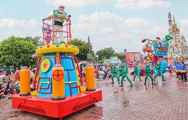 HKDL Pixar Water Play