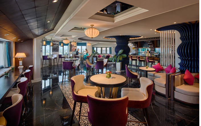Hotel Royal Hoi An - Gallery Attic Bar 01