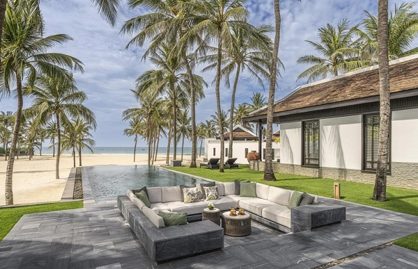 Khu vực sân vườn