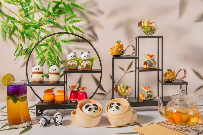 Set trà chiều lấy cảm hứng từ gấu trúc của khách sạn The Harbourview