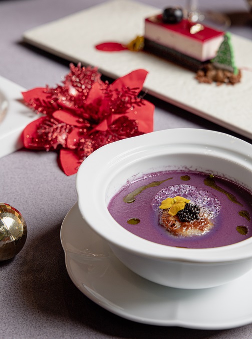 Súp sò điệp Hokkaido sâm đất và khoai mỡ