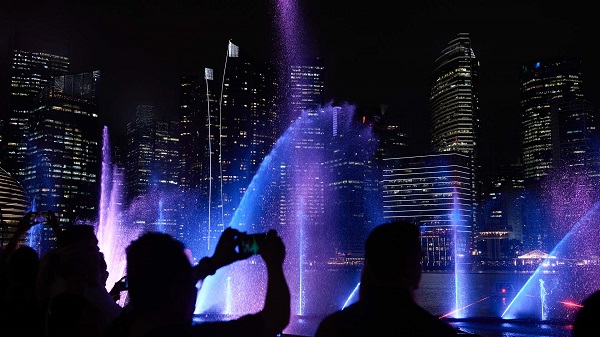 Vịnh Marina về nhạc nước Spectra