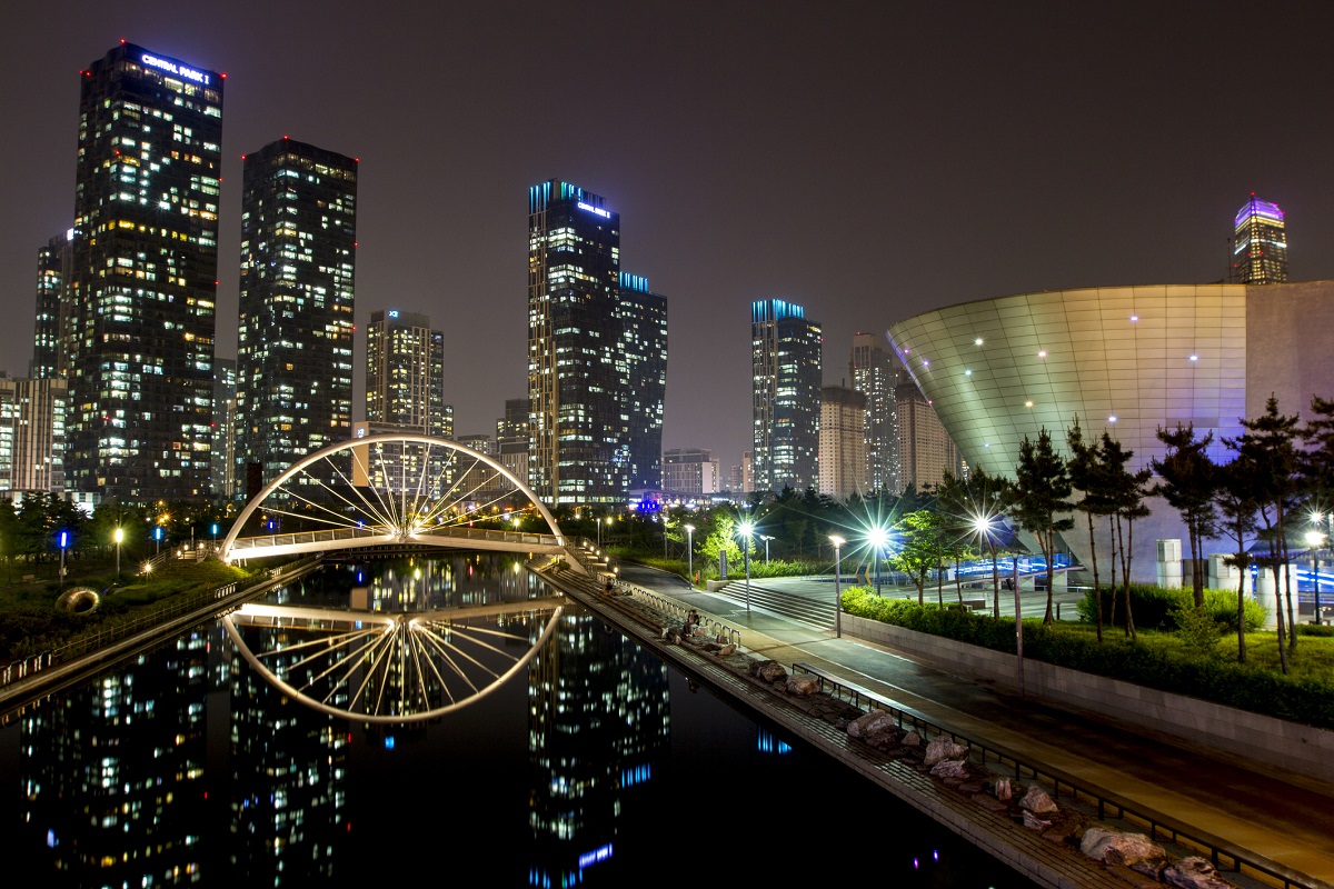 Songdo Central park at night