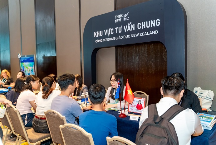 Phụ huynh và học sinh