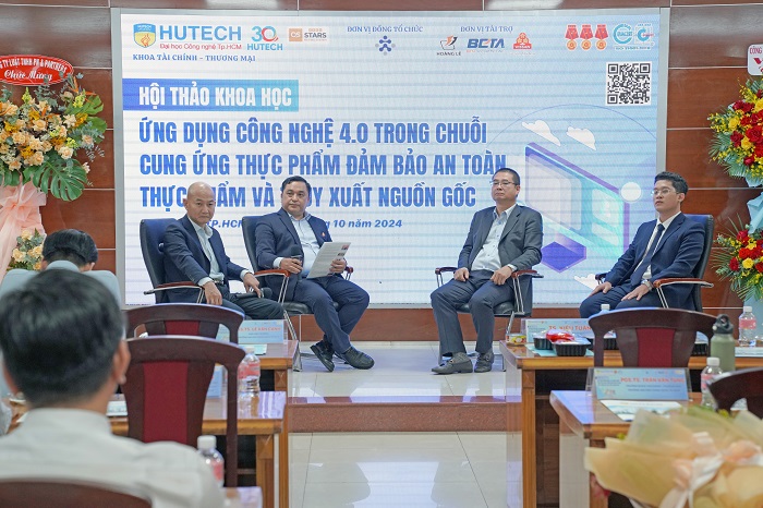 VS THẢO LUẬN GIỮA DIỄN GIẢ VÀ KHÁCH MỜI