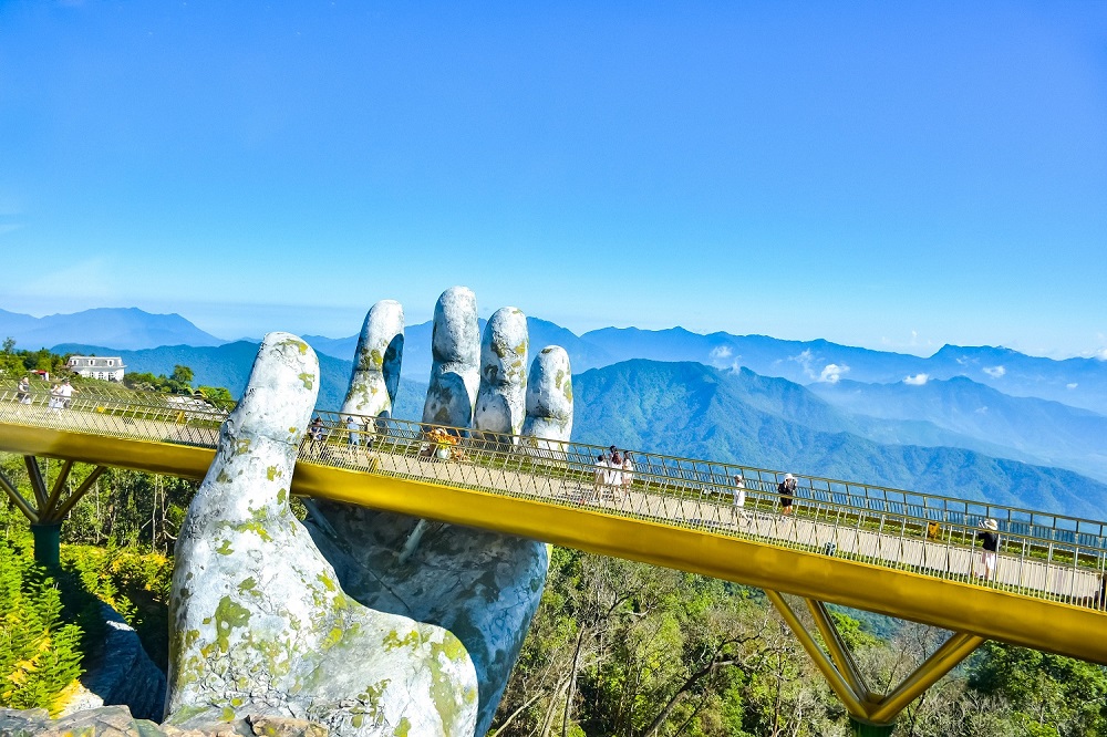 02 Tour Da Nang duoc khuyen mai gia soc