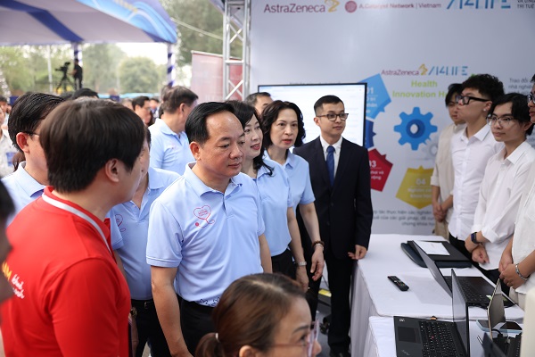 Ông Trịnh Văn Quyết Trưởng Ban Tuyên giáo và Dân vận Trung ương tham dự